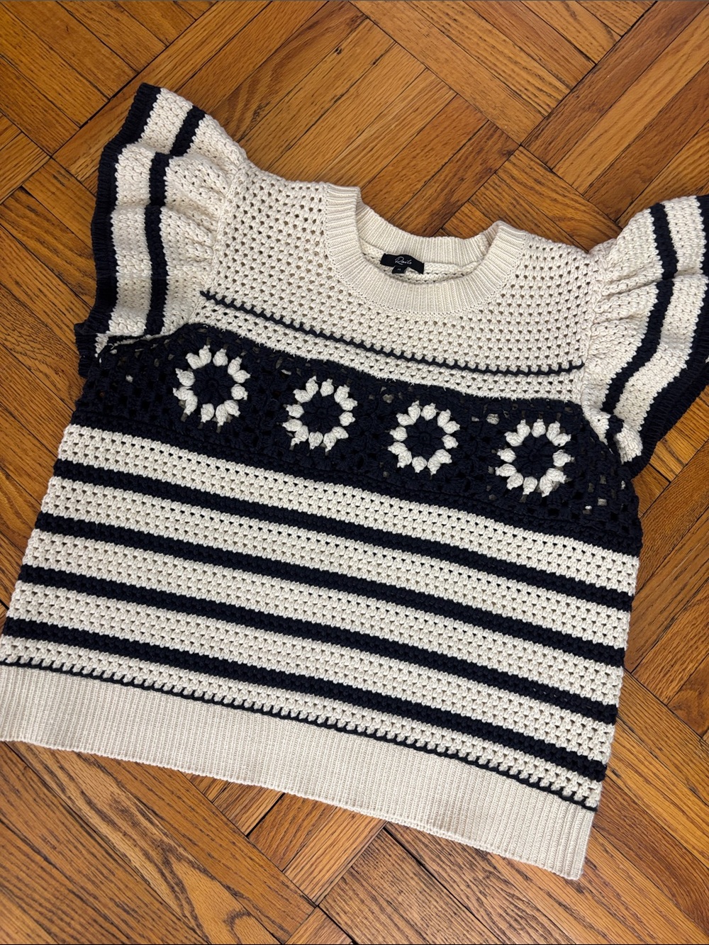 Rails Crochet Striped Cap Sleeve Flutter Top - Cream & Navy
